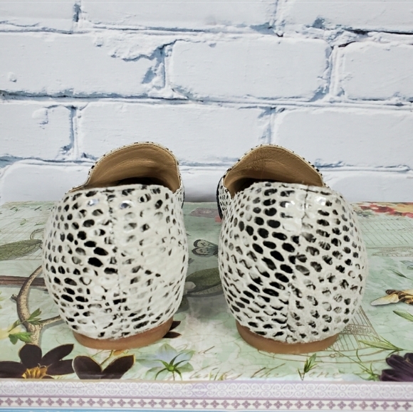 Poppy Barley D'Orsay Flats - Picture 4 of 6